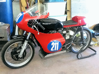 1969 Honda CB350 prepared for racing in the VRRA