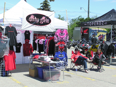 Dirty Girls Clothing at the 2006 WROAR Ride